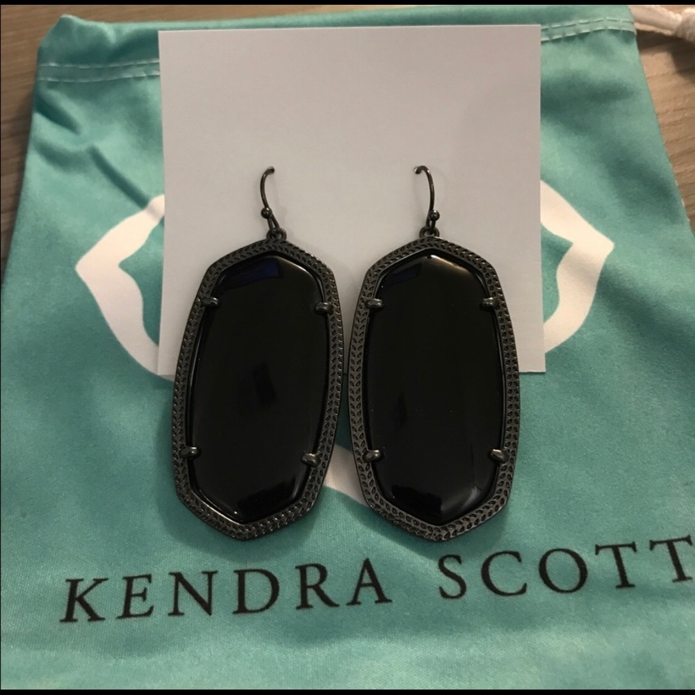 Kendra Scott Gunmetal Danielle Earrings!